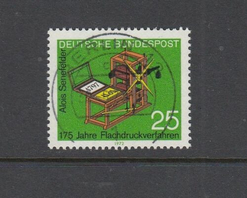 BRD Mi.-Nr. 715 zentrisch gestempelt - Vollstempel Berlin + Gummierung